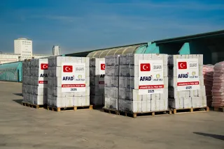 Türkiye'den Afganistan'a 24. İyilik Kervanı: İyilik Yolu Derneği, AFAD Koordinasyonunda Yüzlerce Koliyi Teslim Etti